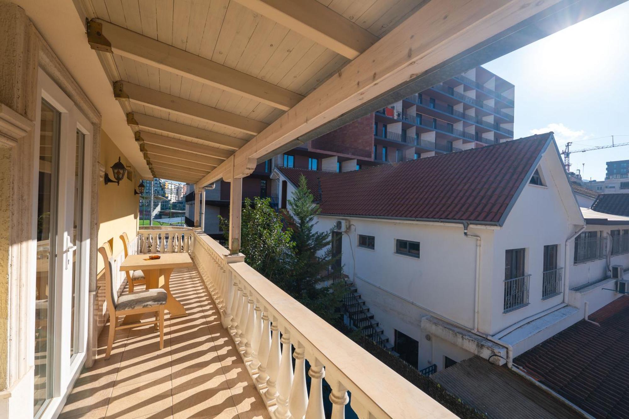 Olimpic Hotel Tirana Exterior photo